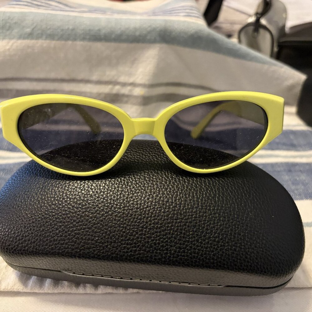 New without tags Kimeze Lime Green Cat-eye Sunglasses